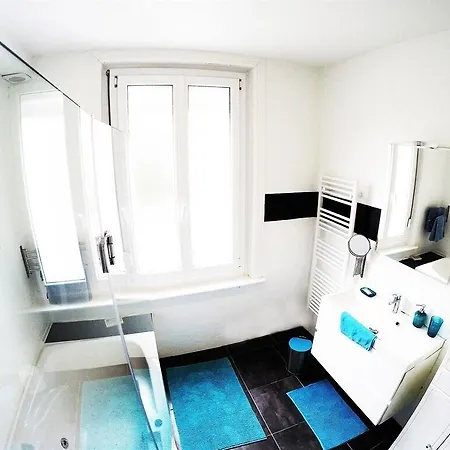 Alojamento de Acomodação e Pequeno-almoço Louvre Lens