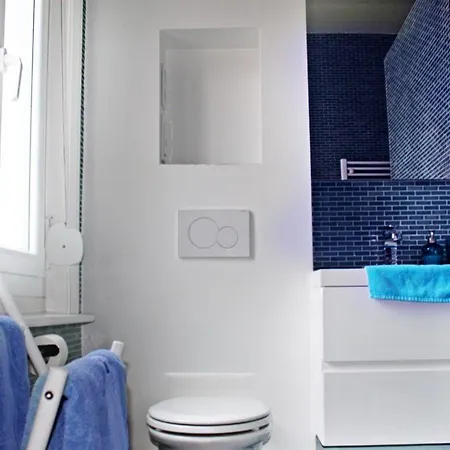 Alojamento de Acomodação e Pequeno-almoço Louvre Lens