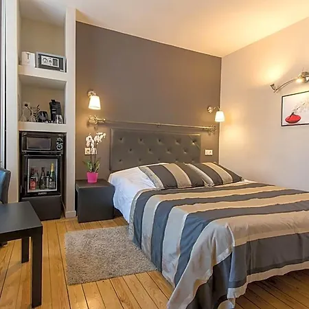 Louvre 4*