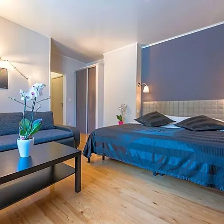 Louvre 4* Lens