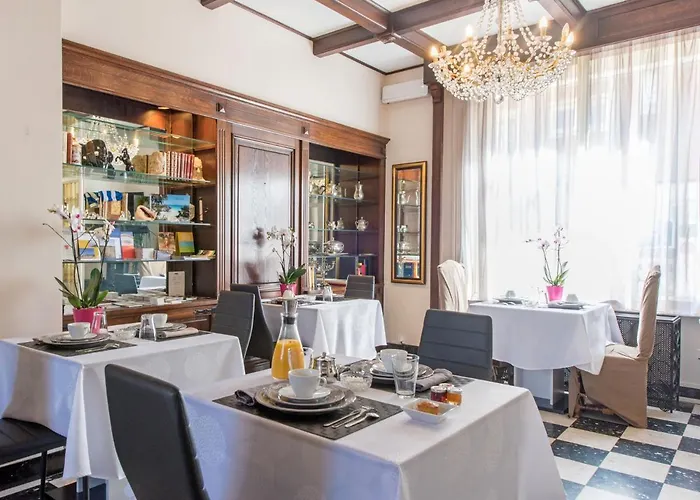 Couette-café Louvre 4*